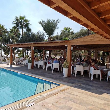Simos Magic Beach Hotel Apts アヤナパ エクステリア 写真