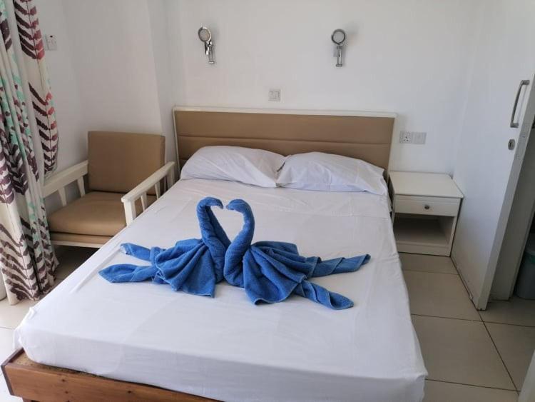 Simos Magic Beach Hotel Apts アヤナパ エクステリア 写真