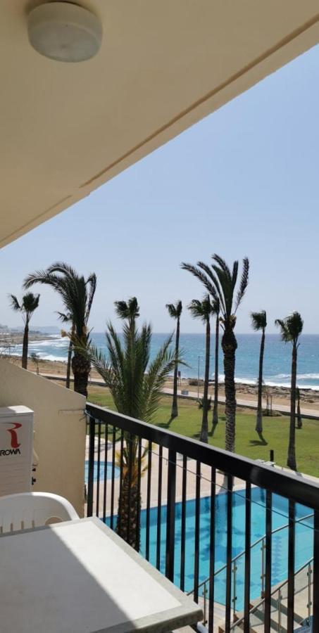 Simos Magic Beach Hotel Apts アヤナパ エクステリア 写真