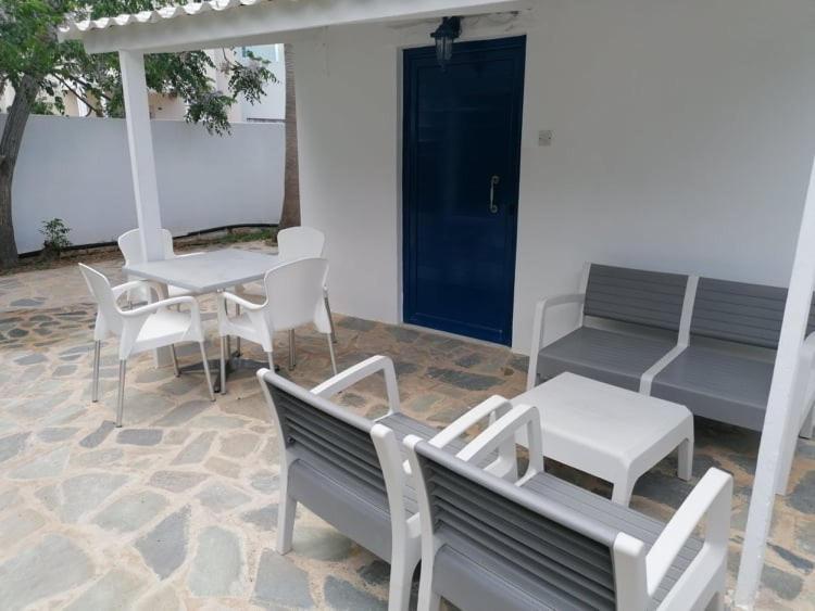 Simos Magic Beach Hotel Apts アヤナパ エクステリア 写真