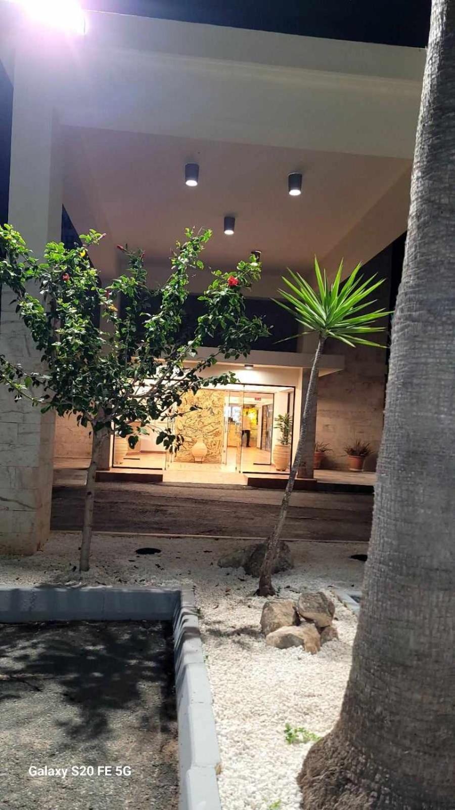 Simos Magic Beach Hotel Apts アヤナパ エクステリア 写真