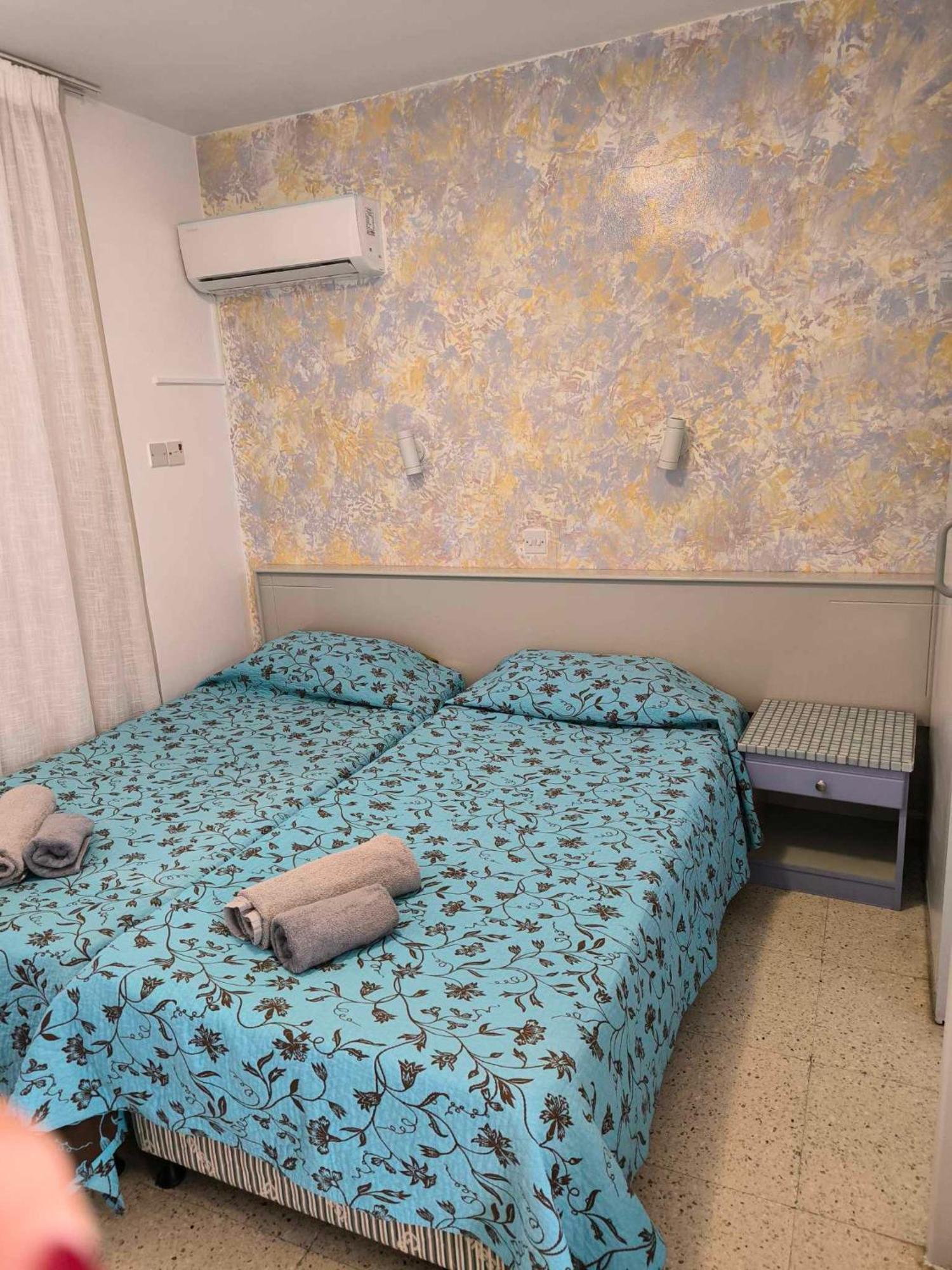Simos Magic Beach Hotel Apts アヤナパ エクステリア 写真